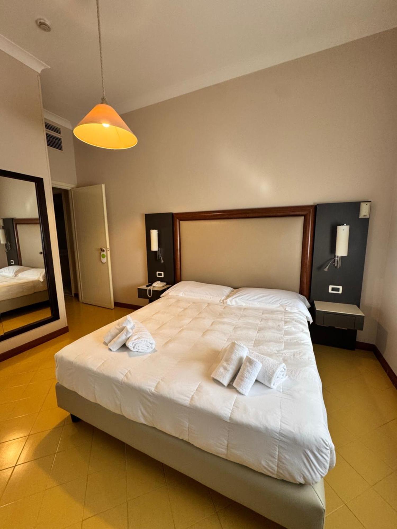 Grand Hotel Lamezia Lamezia Terme Zewnętrze zdjęcie