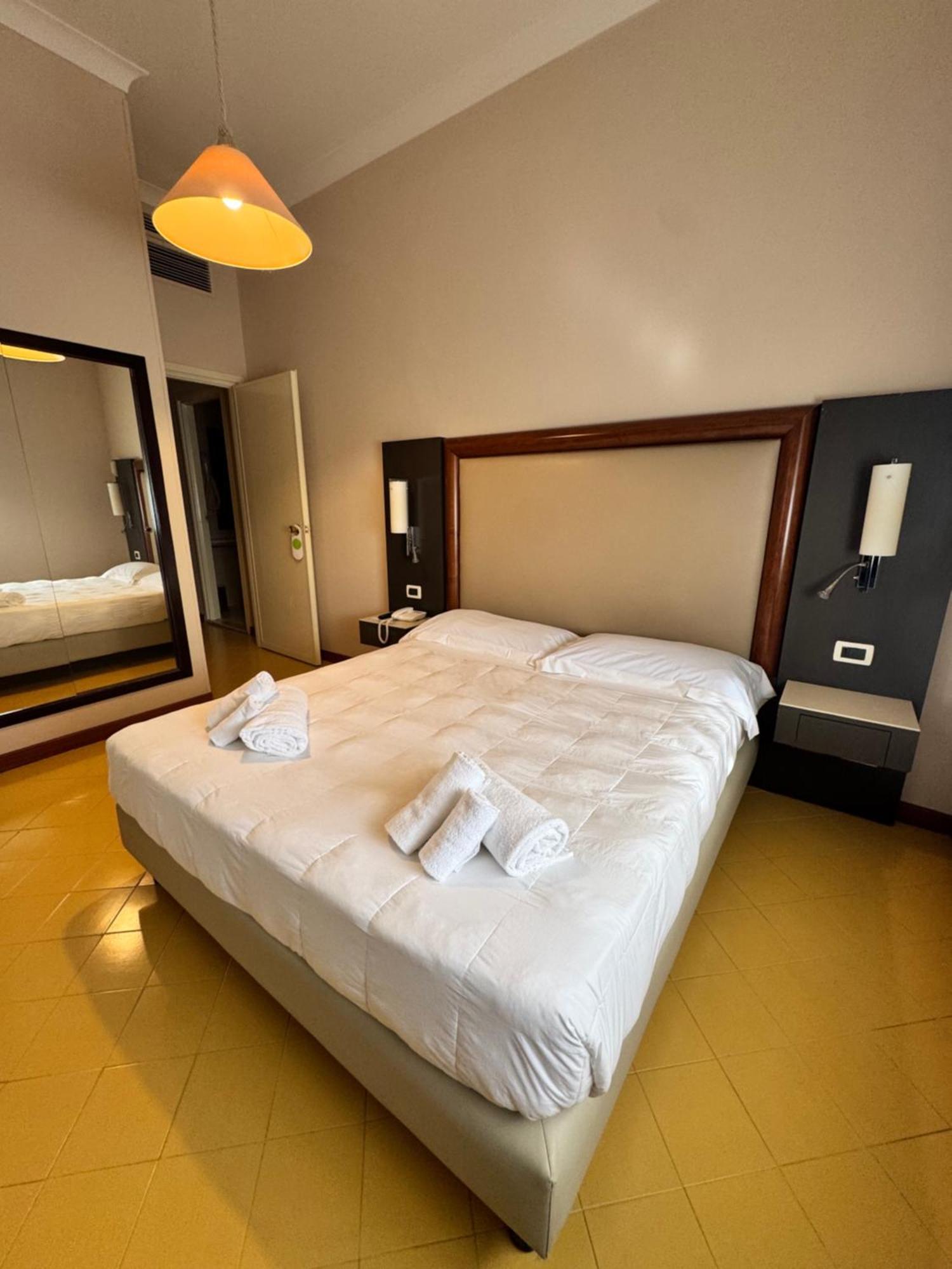 Grand Hotel Lamezia Lamezia Terme Zewnętrze zdjęcie